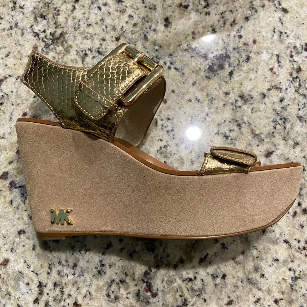 Michael Kors wedge dress shoe